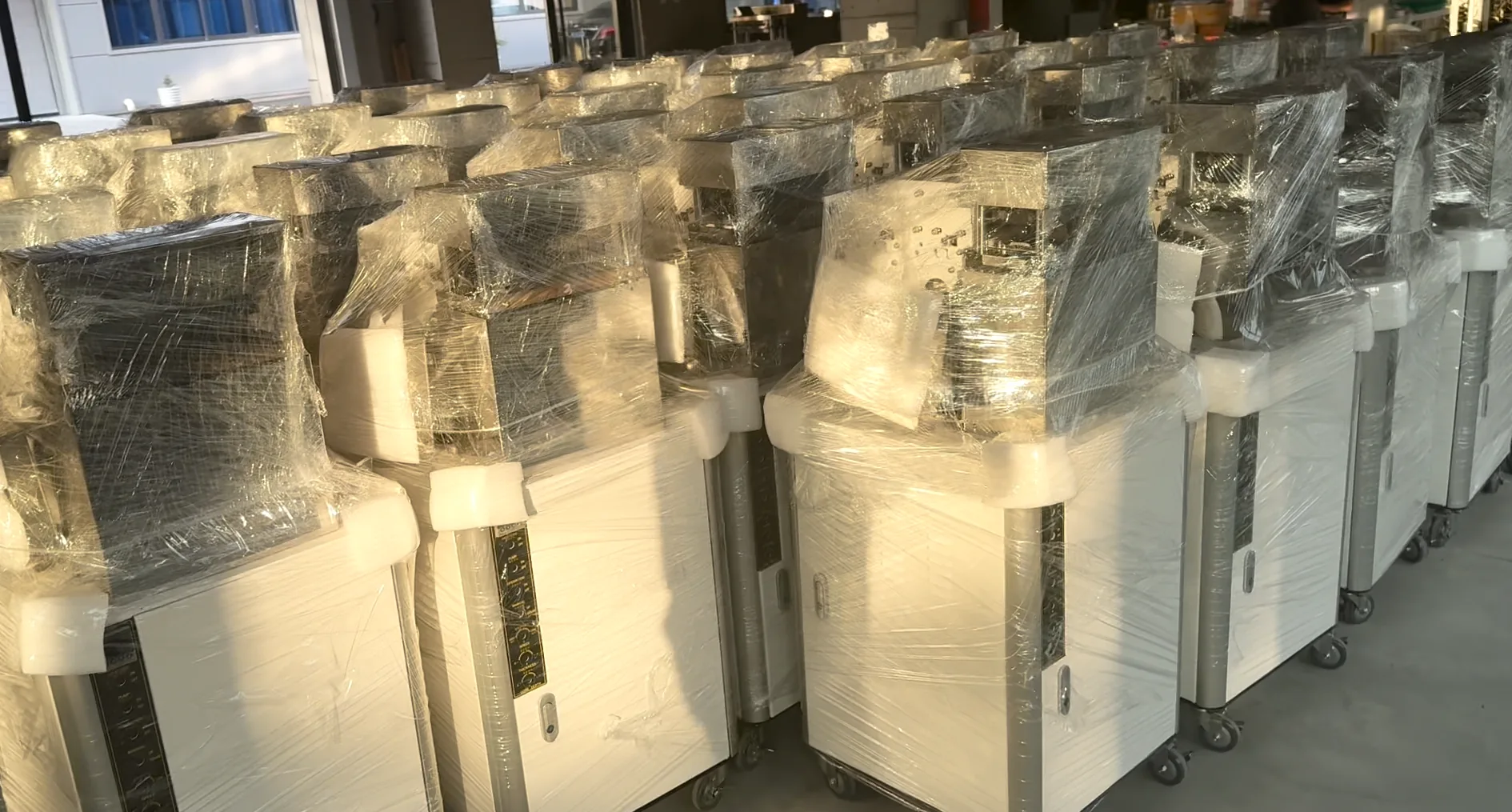 Finished food machines protected and prepared at our Yantai factory